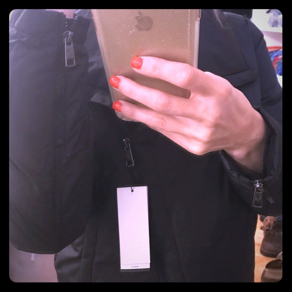 UGG SHORT PUFF COAT BRAND NEW